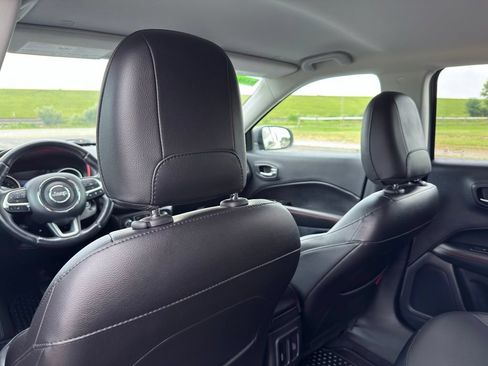 Used 2021 Jeep Compass Trailhawk AWD/4WD image 28