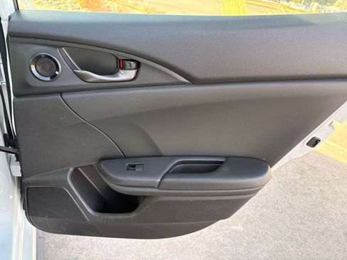 Used 2021 Honda Civic Sport image 36