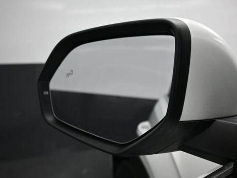 Used 2022 Volkswagen Atlas SE w/ Panoramic Sunroof Package FWD image 4