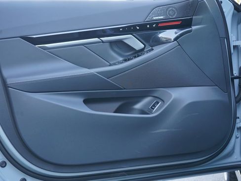 New 2026 BMW 530i 530i w/ M Sport Package image 10