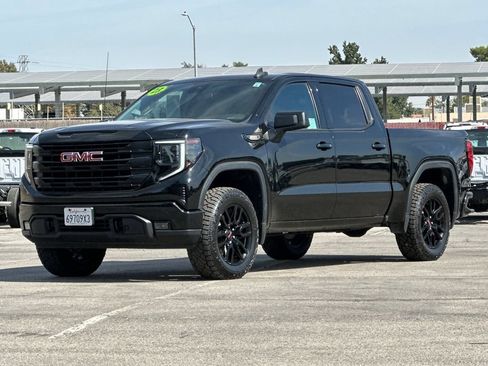Used 2023 GMC Sierra 1500 Elevation w/ X31 Off-Road Package AWD/4WD image 7