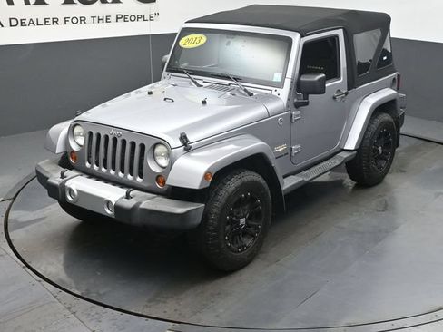 Used 2013 Jeep Wrangler Sahara w/ Dual Top Group AWD/4WD image 40