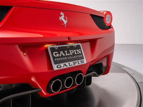 Used 2012 Ferrari 458 Italia Coupe RWD image 37