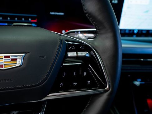 Used 2025 Cadillac Escalade V image 34