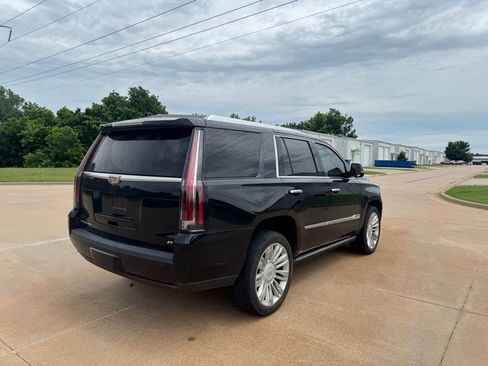 Used 2015 Cadillac Escalade Platinum AWD/4WD image 6