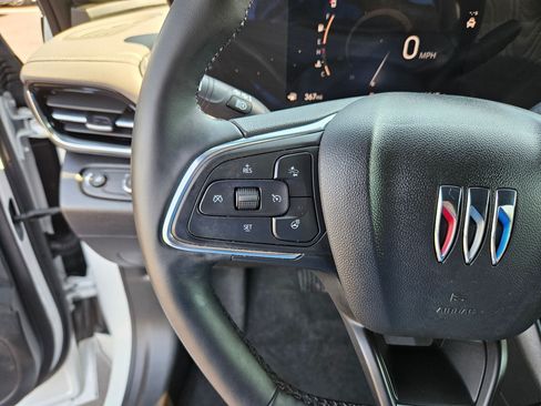 Used 2025 Buick Envista Avenir FWD image 22