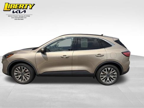 Used 2020 Ford Escape Titanium w/ Titanium Premium Package 2.0 AWD/4WD image 4