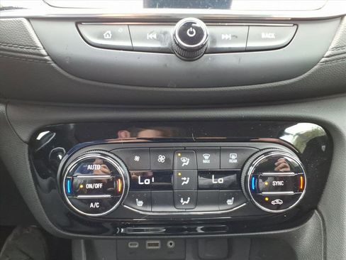 Used 2023 Buick Encore GX Select w/ Sport Touring Package image 22