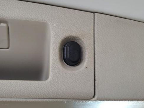 Used 2016 GMC Yukon Denali AWD/4WD image 9