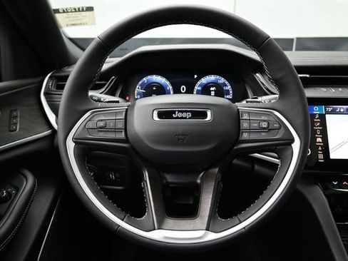 New 2026 Jeep Grand Cherokee L Limited AWD/4WD image 28