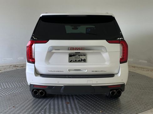 Used 2021 GMC Yukon Denali w/ Denali Premium Package image 9