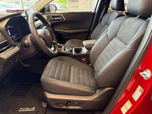 New 2026 Nissan Rogue SL AWD/4WD image 9