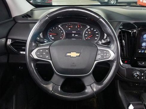 Used 2021 Chevrolet Traverse LT AWD/4WD image 8