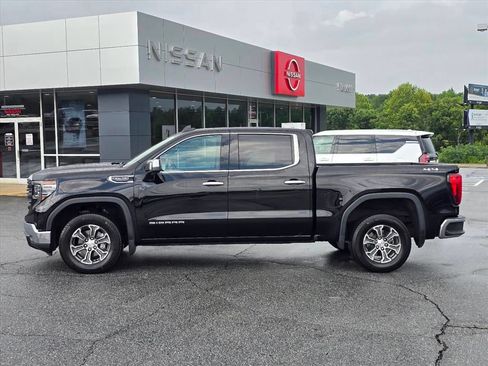 Used 2025 GMC Sierra 1500 SLT AWD/4WD image 23