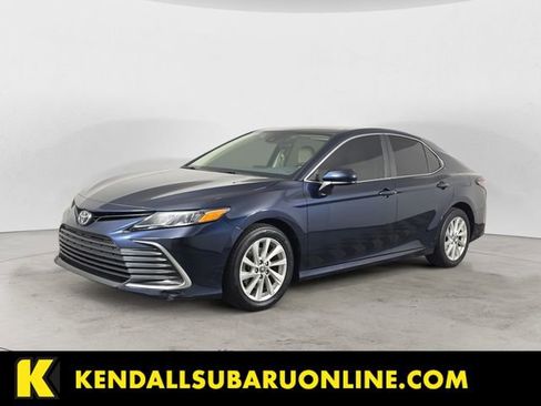 Used 2021 Toyota Camry LE image 1