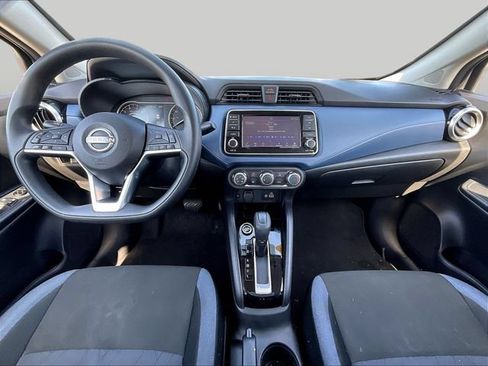 Used 2025 Nissan Versa SV FWD image 9