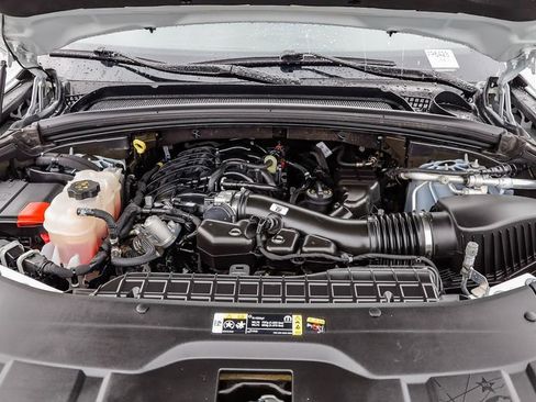 Certified 2024 Jeep Grand Cherokee L Limited w/ Luxury Tech Group II image 33