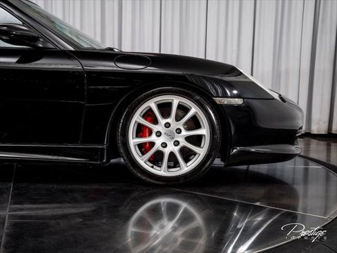Used 2004 Porsche 911 GT3 RWD image 18