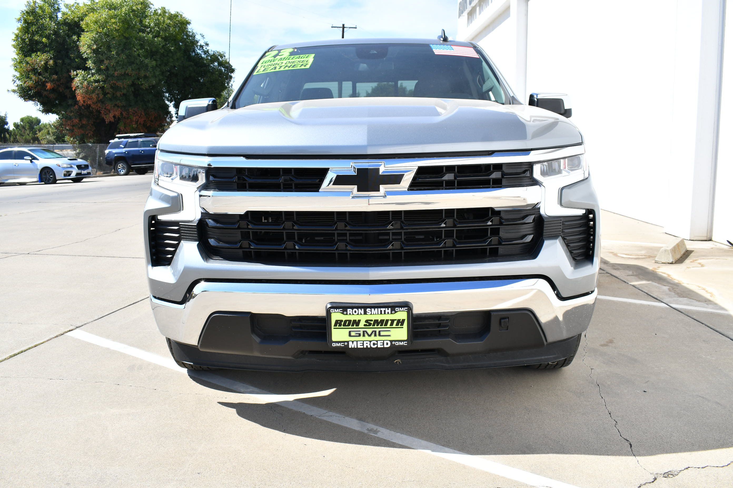 Used 2023 Chevrolet Silverado 1500 LT w/ Leather Package RWD image 2