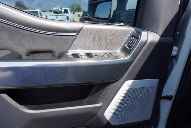Used 2025 Ford F450 Platinum w/ FX4 Off-Road Package AWD/4WD image 38