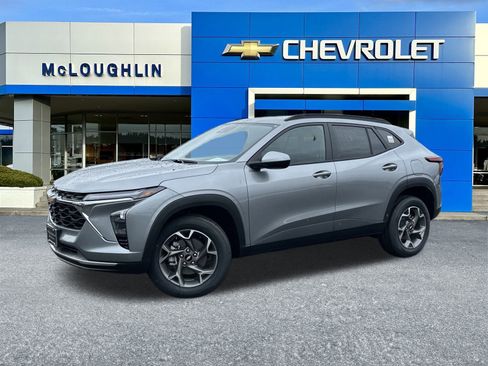 New 2026 Chevrolet Trax LT image 1