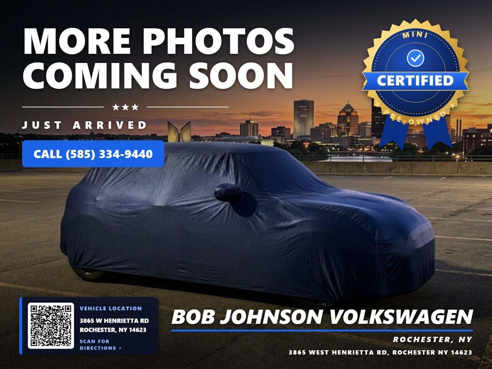 Used 2024 MINI Cooper SE FWD image 1