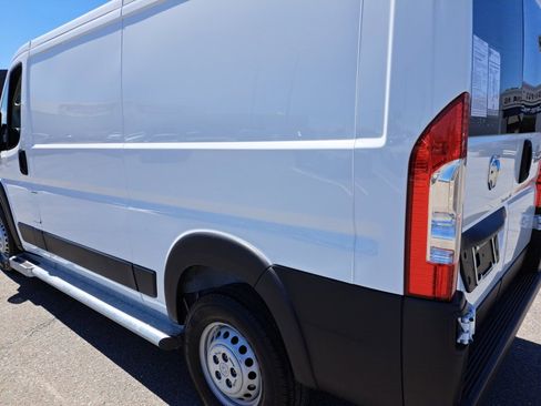 Used 2025 RAM ProMaster 2500 w/ U-Haul Equipment Group FWD image 24