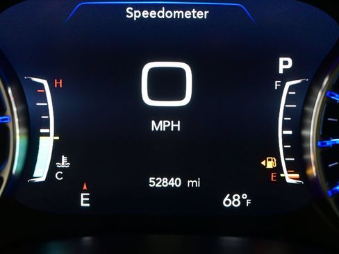 Used 2022 Chrysler Pacifica Touring-L AWD/4WD image 28