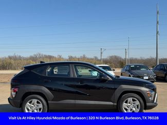 New 2026 Hyundai Kona SE video 3