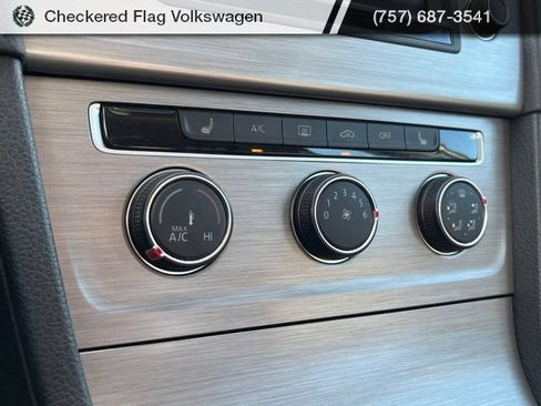 Used 2017 Volkswagen Golf Wolfsburg Edition FWD image 40