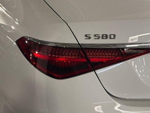 New 2026 Mercedes-Benz S 580 4MATIC Sedan image 26