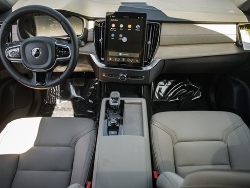 New 2026 Volvo XC90 B6 Plus w/ Protection Package Premier AWD/4WD image 20