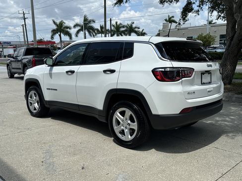 Used 2023 Jeep Compass Sport AWD/4WD image 6