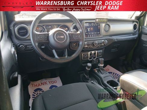 Used 2022 Jeep Wrangler Unlimited Sport image 17