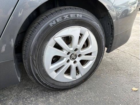 Used 2016 Toyota Prius Two FWD image 30