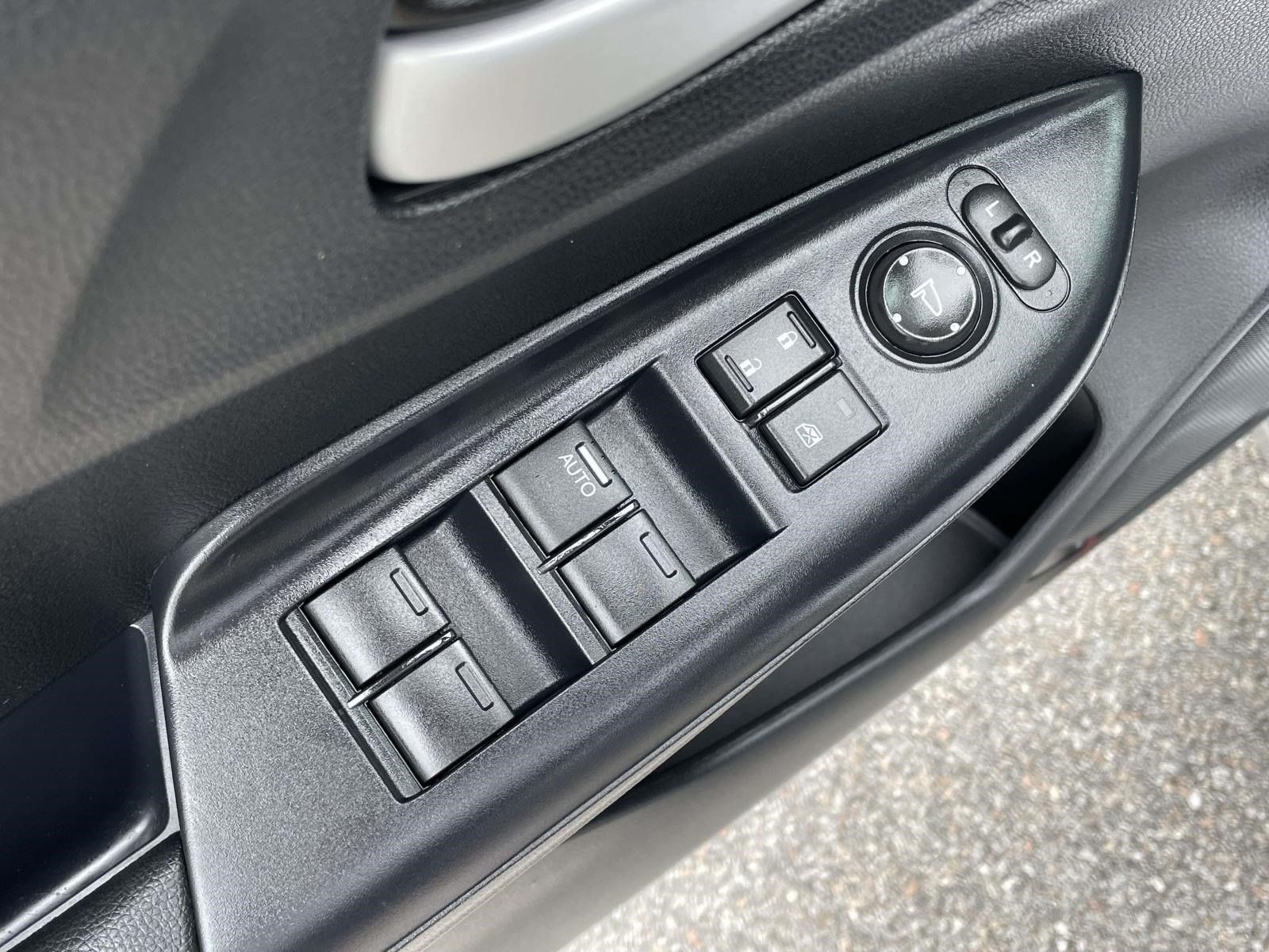 Used 2019 Honda Fit EX image 16