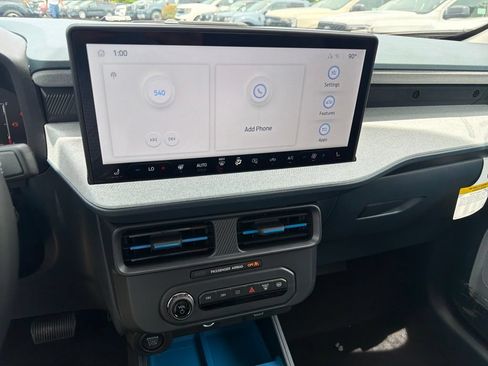 New 2026 Ford Maverick XLT w/ XLT Luxury Package FWD image 2