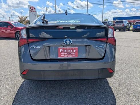 Used 2021 Toyota Prius LE FWD image 7
