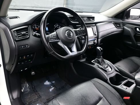 Used 2017 Nissan Rogue SL w/ SL Premium Package image 13