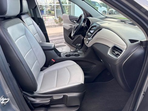Used 2018 Chevrolet Equinox Premier FWD image 32