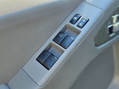 Used 2020 Nissan Frontier SV image 20