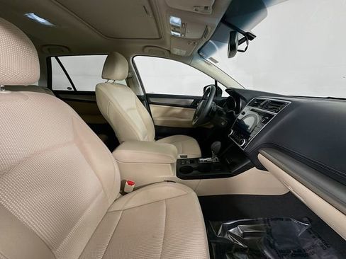 Used 2018 Subaru Outback 2.5i Premium image 27