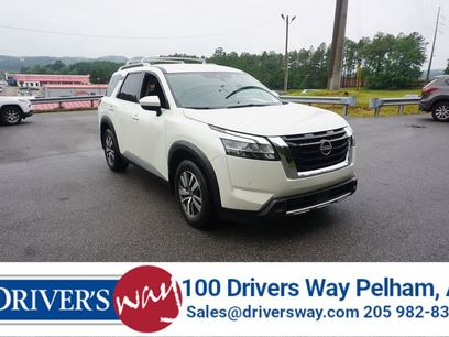 Used 2024 Nissan Pathfinder SL