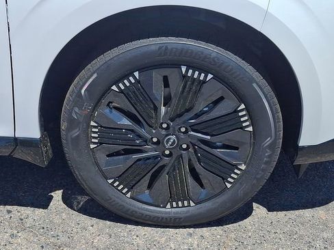 New 2026 Nissan Murano Platinum image 7