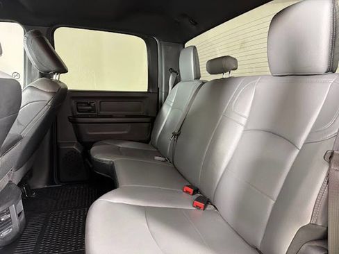 Used 2022 RAM 2500 Tradesman w/ Chrome Appearance Group image 14