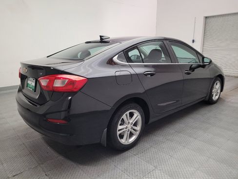 Used 2016 Chevrolet Cruze LT FWD image 9