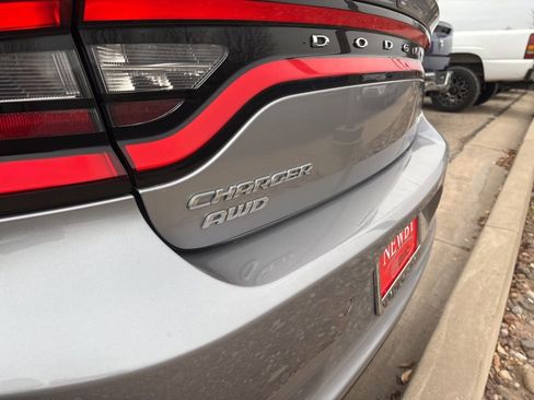 Used 2015 Dodge Charger SXT w/ AWD Plus Group image 25