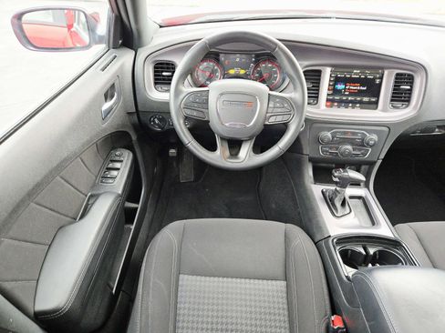 Used 2023 Dodge Charger SXT w/ Blacktop Package image 11
