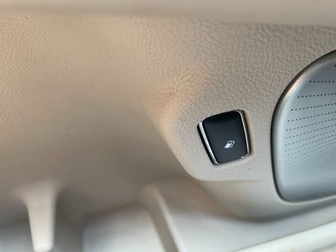 Used 2018 Lincoln MKZ Reserve w/ Luxury Package FWD image 15