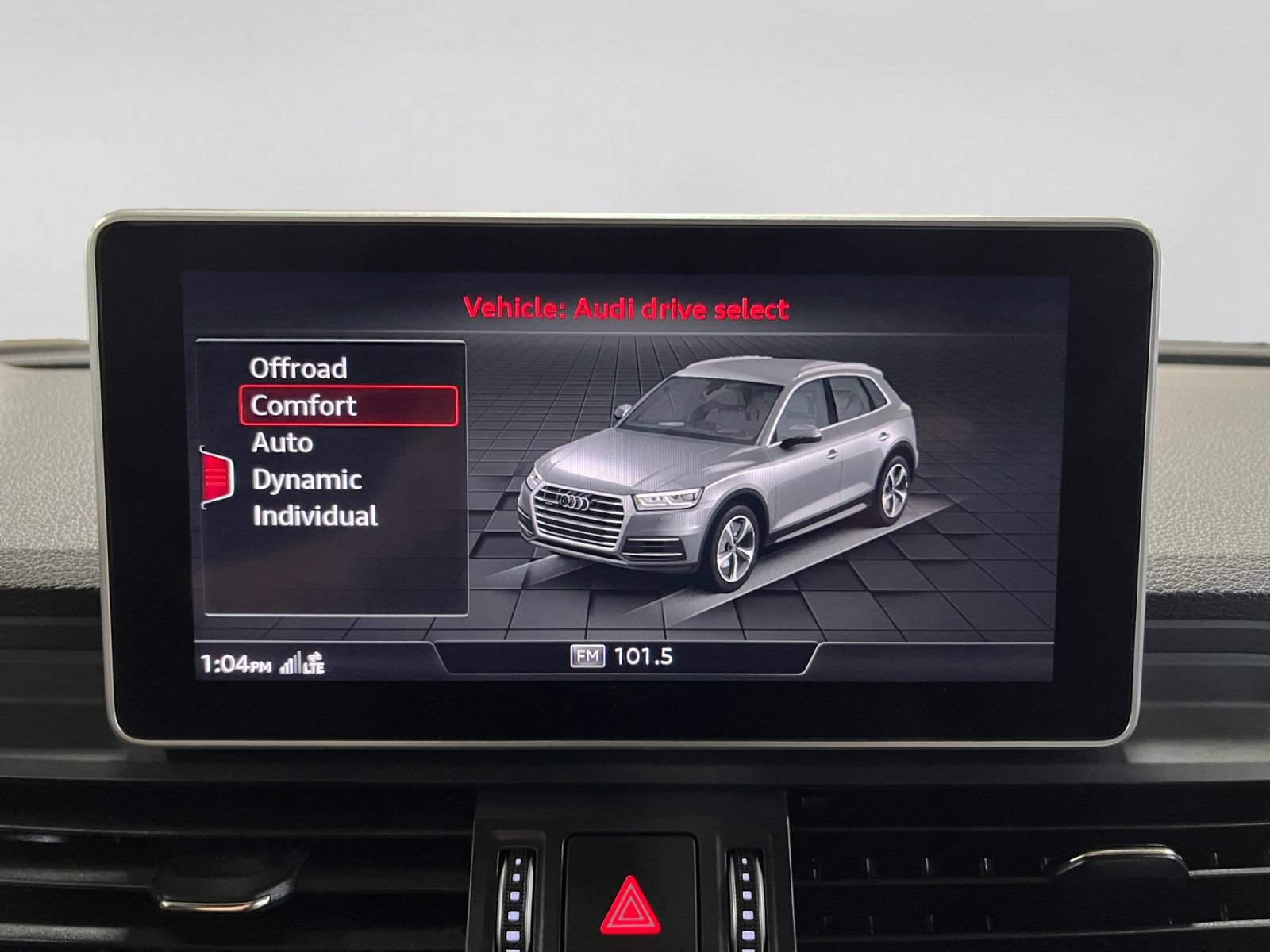 Used 2018 Audi Q5 2.0T Premium Plus w/ Premium Plus Package AWD/4WD image 32